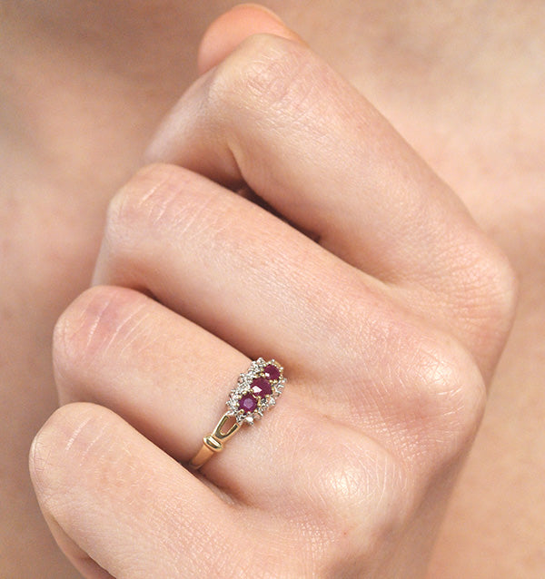 Ruby 0.34ct And Diamond 9K Gold Ring